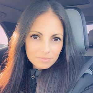 Meet your Posher, Elisabete-bryan